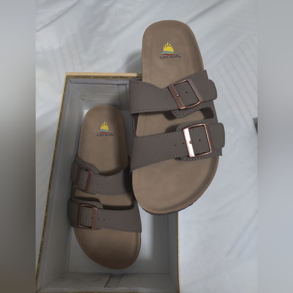 NWT sandals